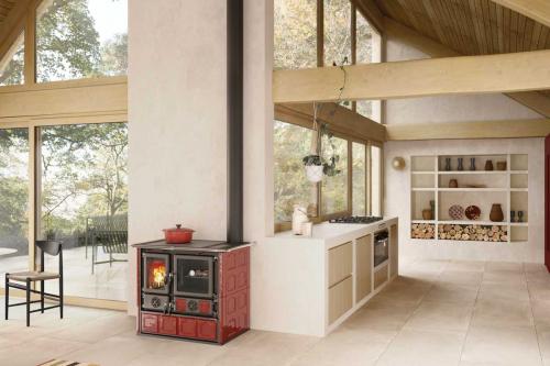 cooking stove Rosa 5.0 Majolica from La Nordica